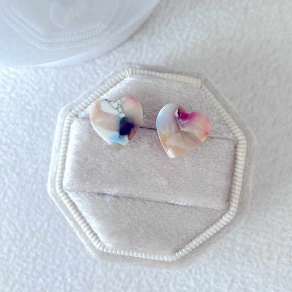 Heart shape marble earrings - Picture 3 of 3